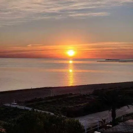 Atardecer Unico En La Playa Appartamento *